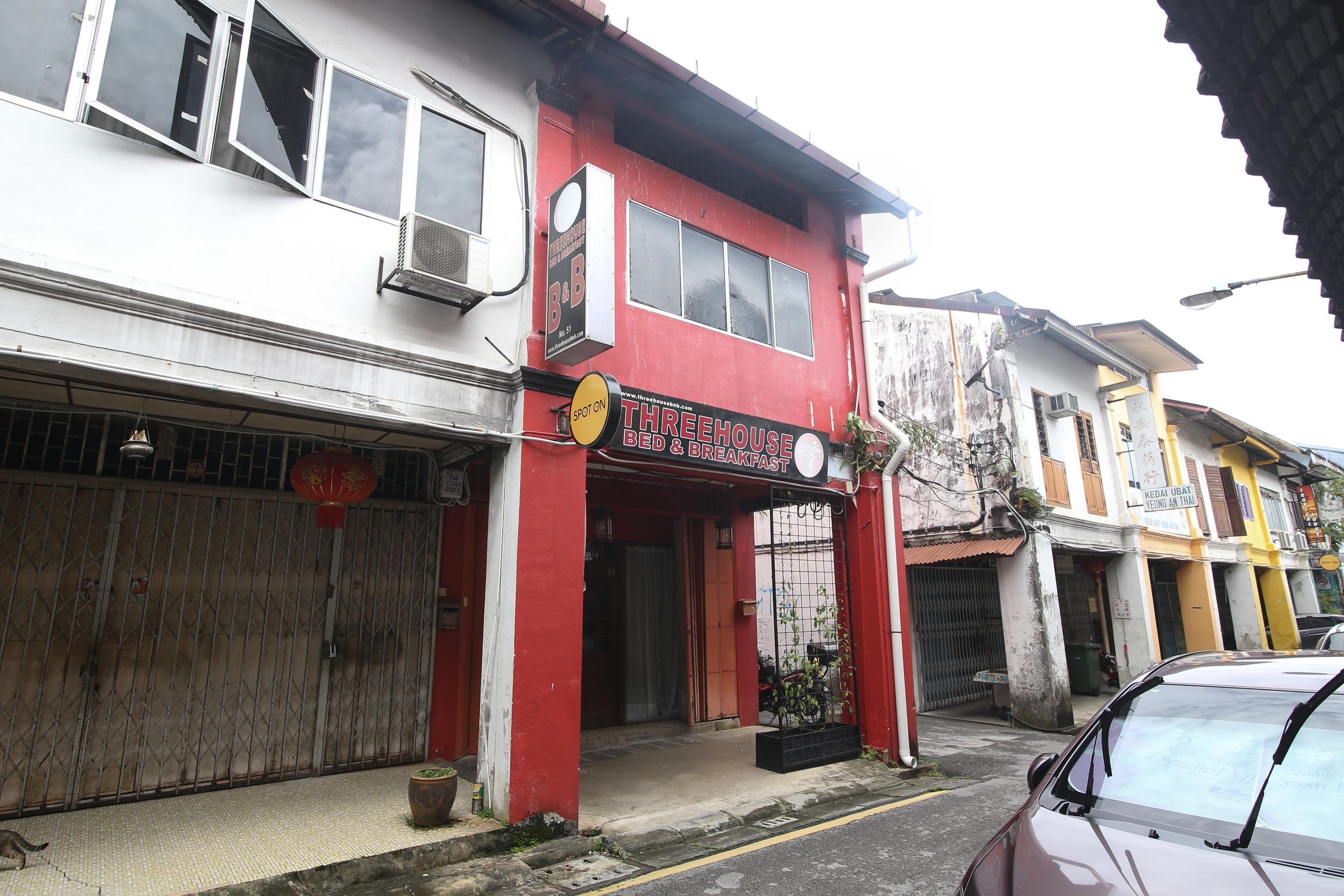 Spot On 90141 Threehouse Bed & Breakfast Kuching Exteriér fotografie